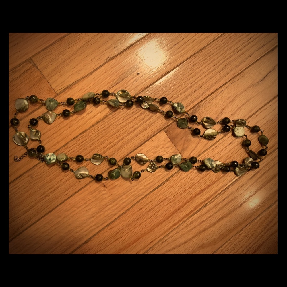 Green gem necklace